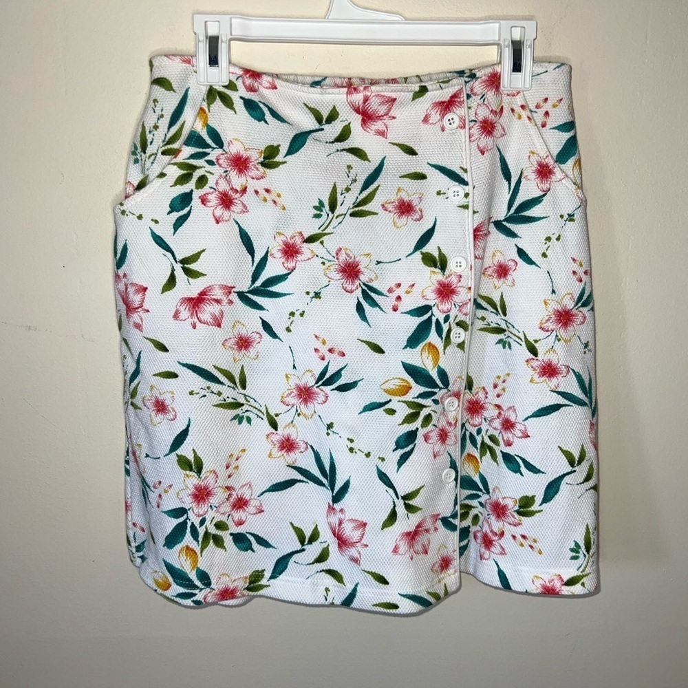Dress Barn White Floral Button-Front Skort with Pink & Green Print - Picture 11 of 11